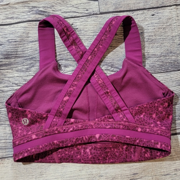 Lululemon Rack Pack size 4 Bra raspberry geometric - Picture 4 of 7